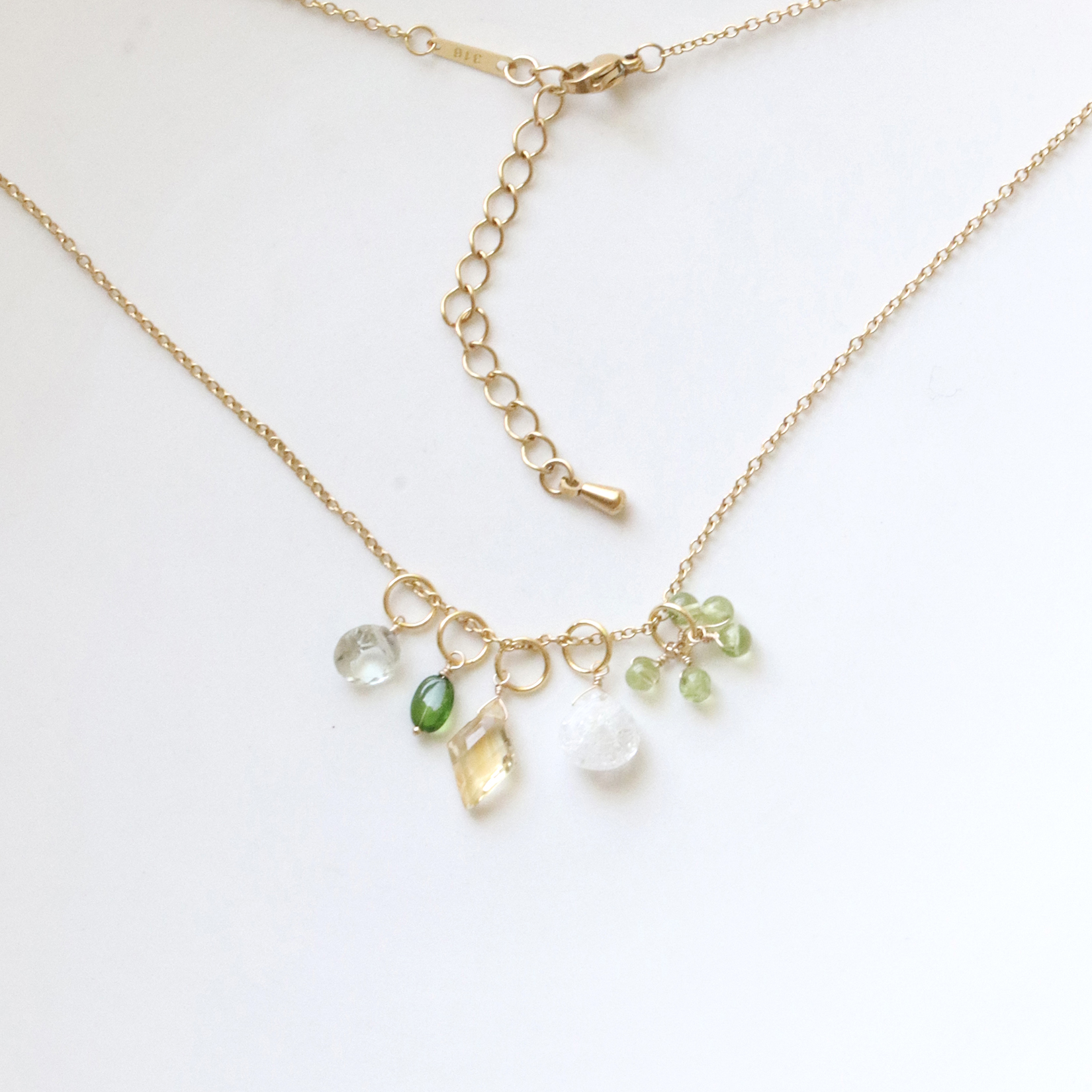 「Sunny Green」5つの天然石チャーム 着せ替えネックレス|サージカルステンレス